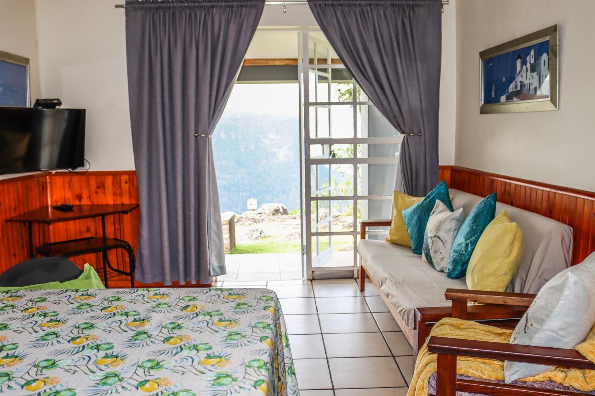 Panorama Chalets & Rest Camp Граскоп Экстерьер фото
